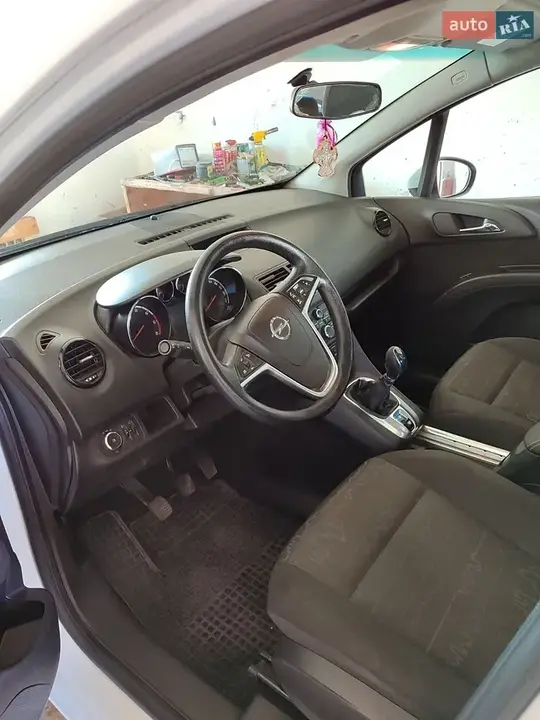 Opel Meriva 2013 photo 3