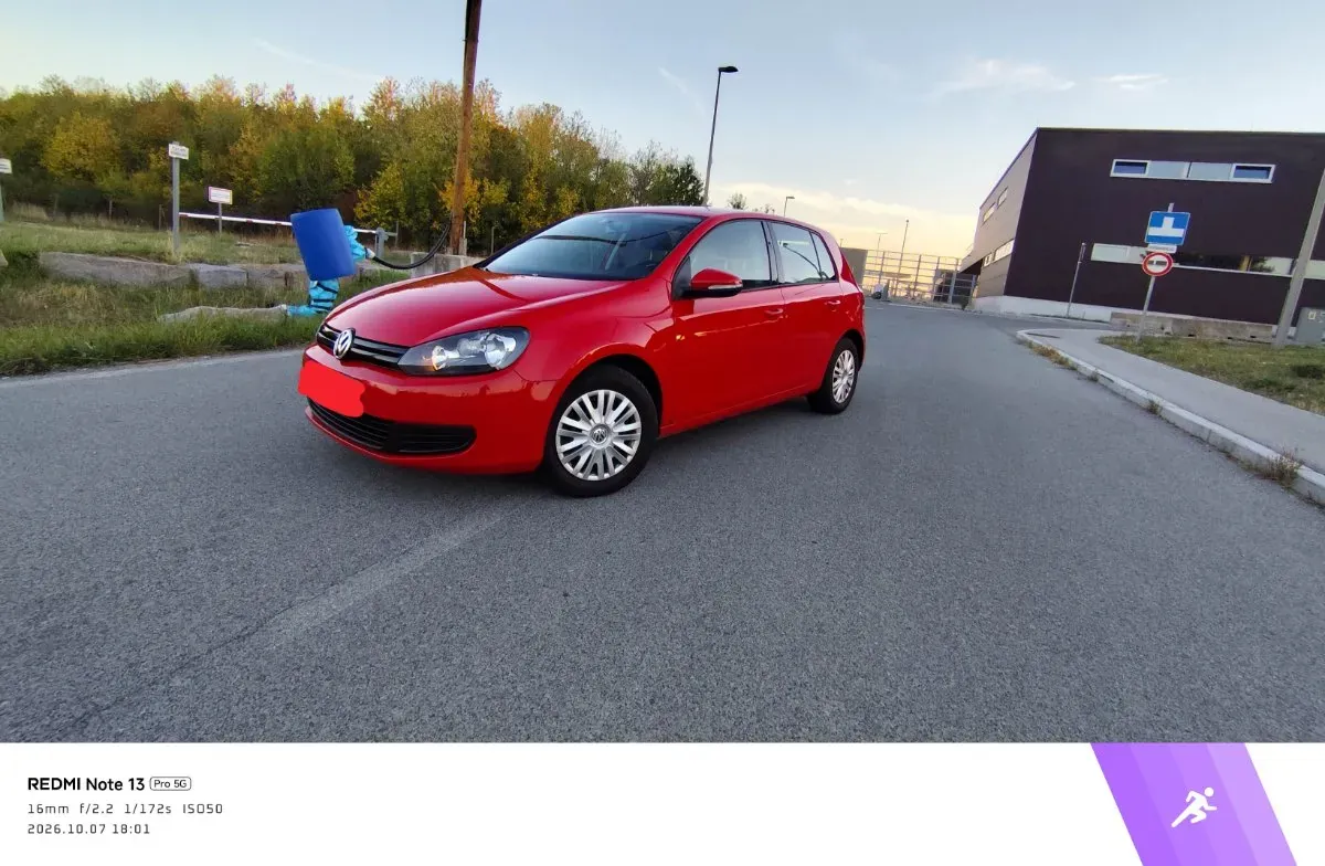 Volkswagen Golf 2010 photo 2