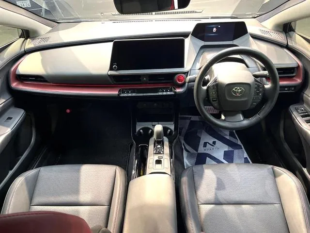 Toyota Prius Z 2023 photo 2