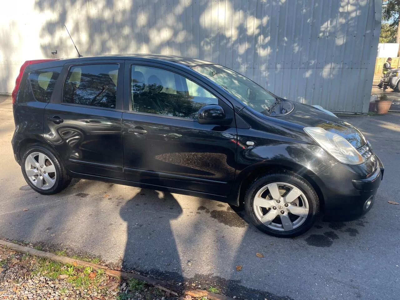 Nissan Note 2008 photo 2