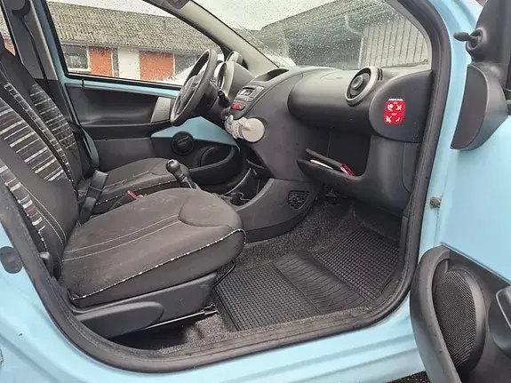 Citroen C1 2012 photo 5