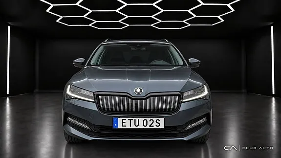 Skoda Superb 2021 photo 3
