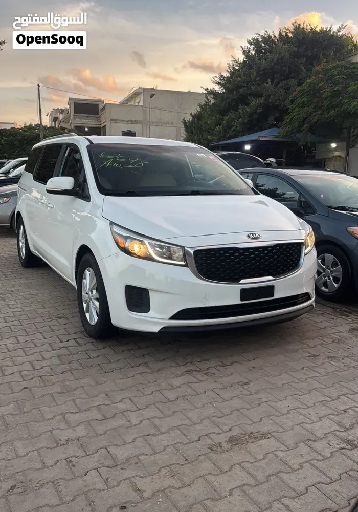 Kia Sedona 2016 photo 5