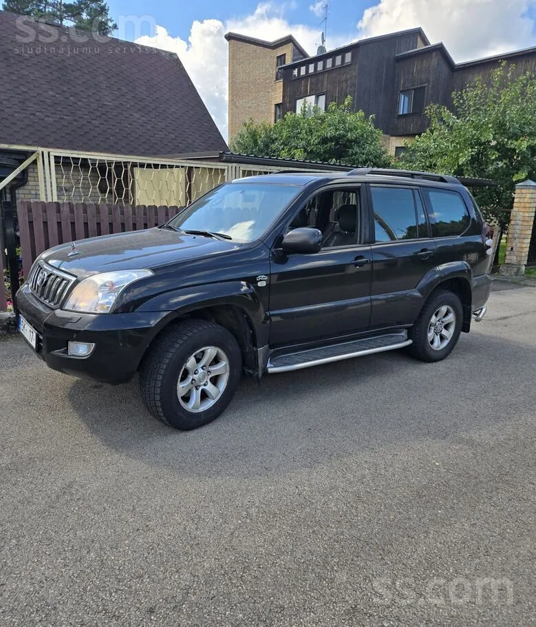 Toyota Land Cruiser 2006 photo 2