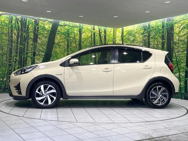 Toyota Aqua 2017 photo 5