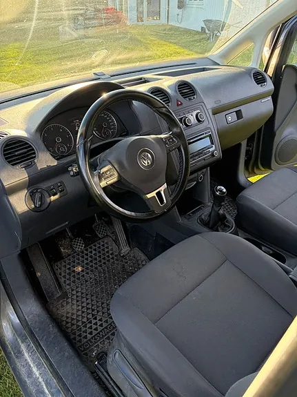Volkswagen Caddy 2015 photo 2
