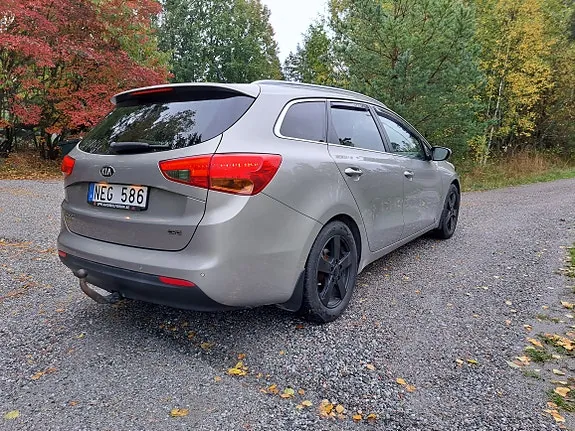 Kia Ceed 2013 photo 4