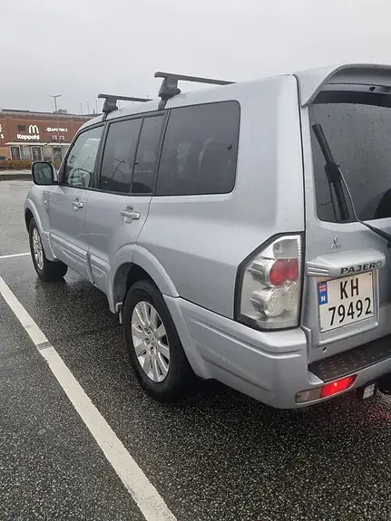 Mitsubishi Pajero 2001 photo 3