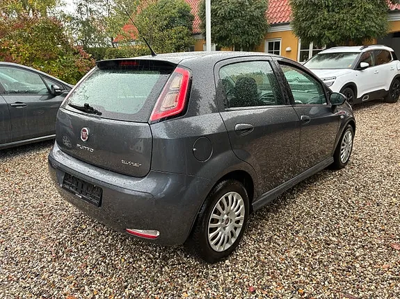 Fiat Punto 2015 photo 5