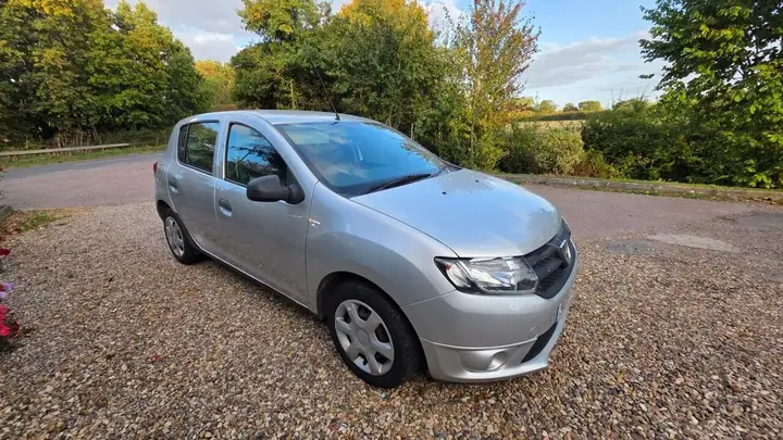 Dacia Sandero 2014 photo 3