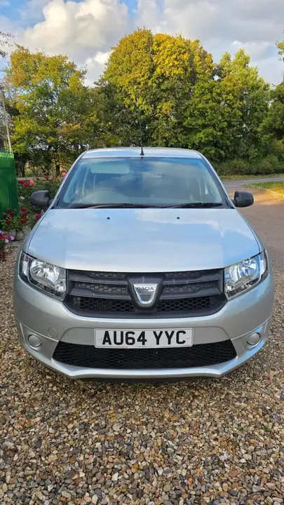 Dacia Sandero 2014 photo 2
