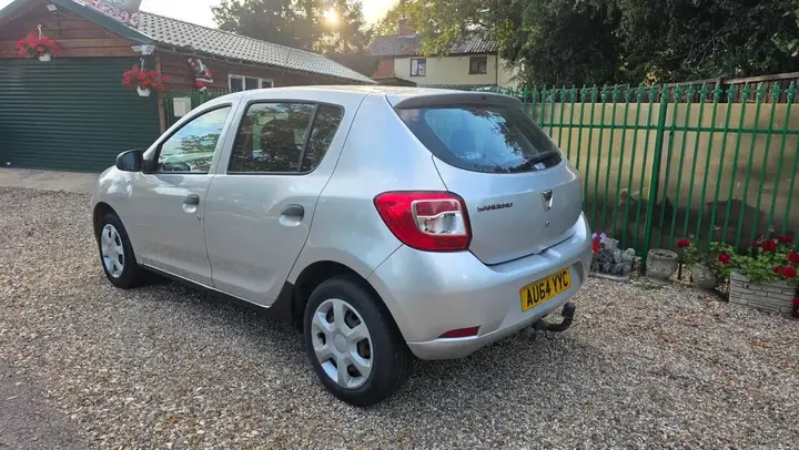 Dacia Sandero 2014 photo 4