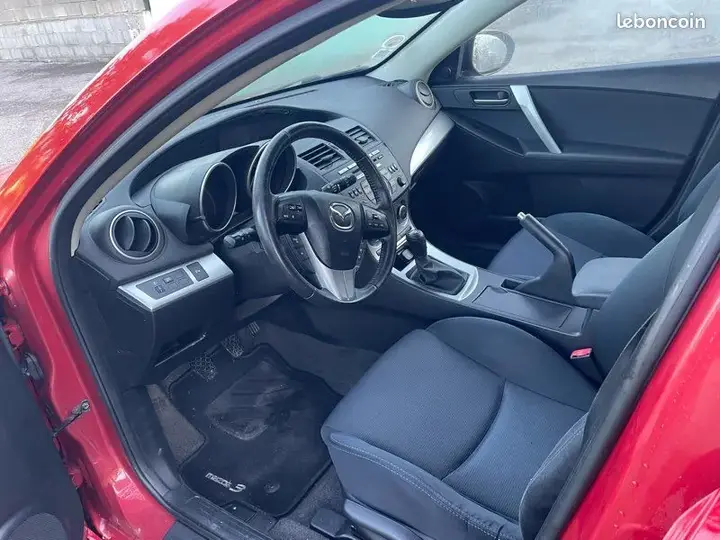 Mazda 3 2011 photo 3