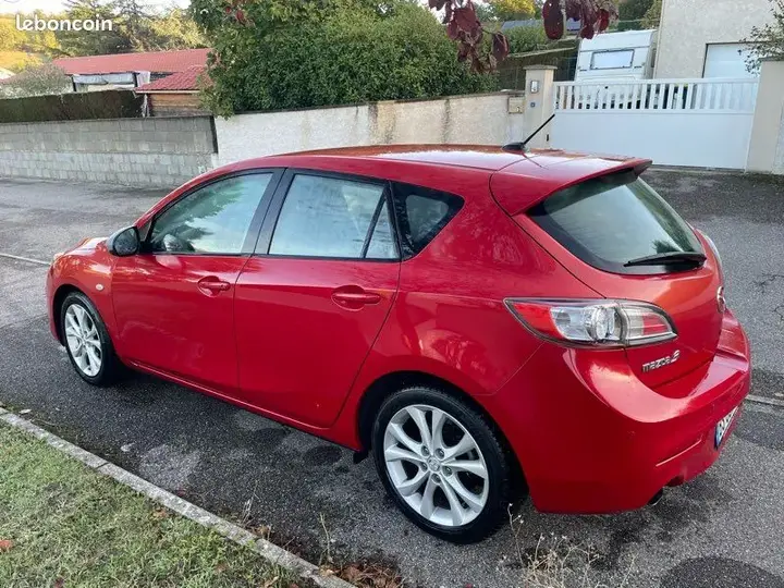 Mazda 3 2011 photo 2