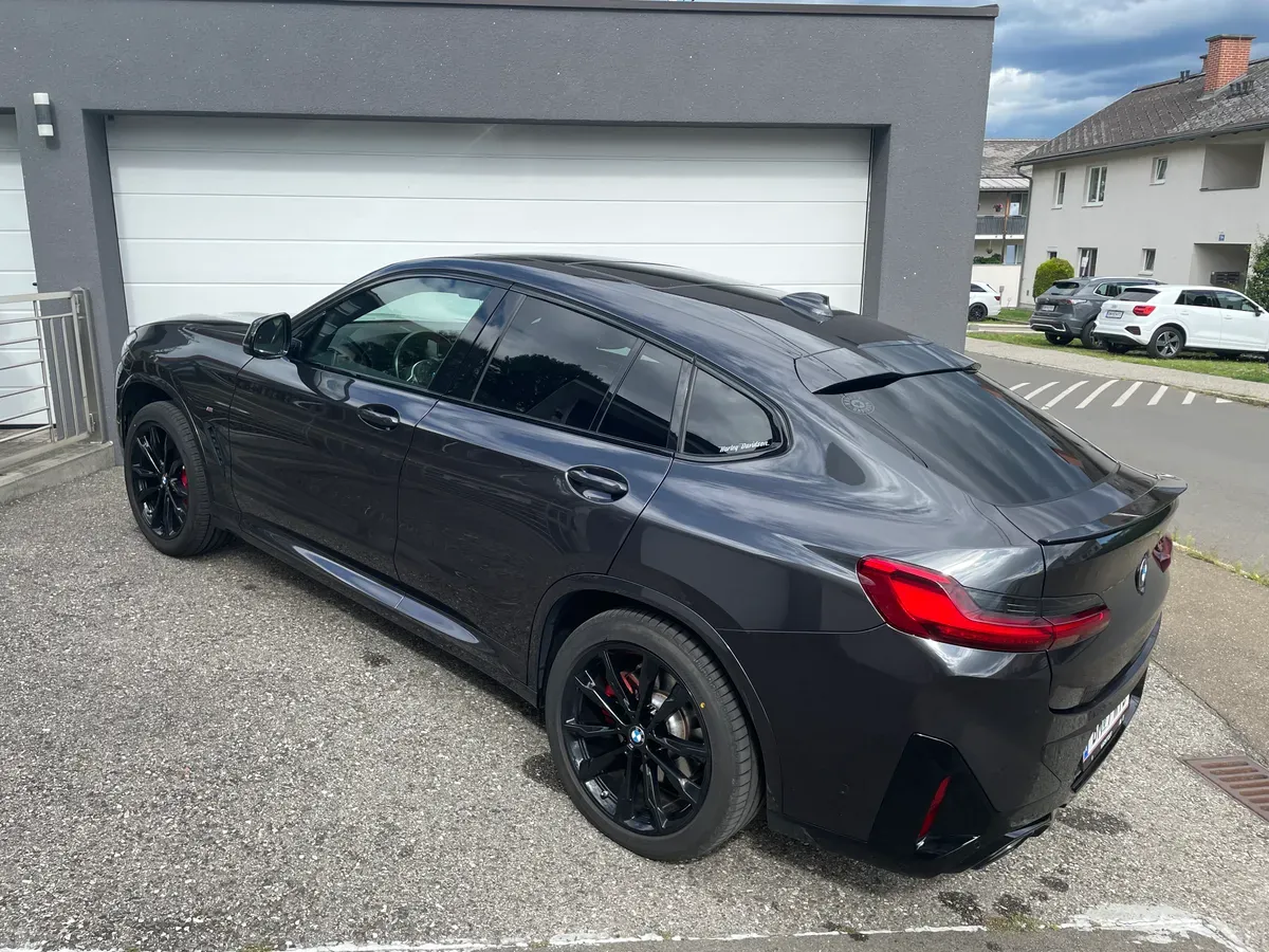BMW X4 2022 photo 2