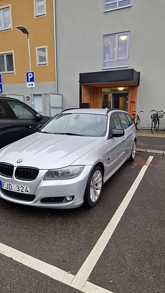 BMW 320D 2012 photo 3