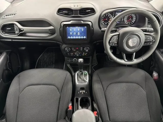 Chrysler Renegade 2021 photo 2