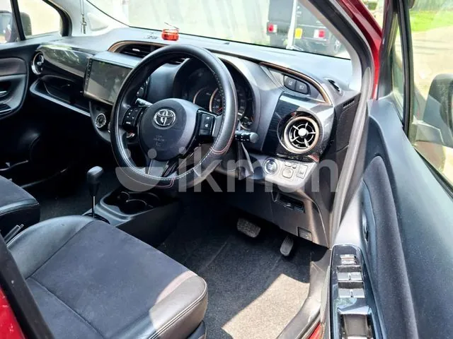 Toyota Vitz 2016 photo 4