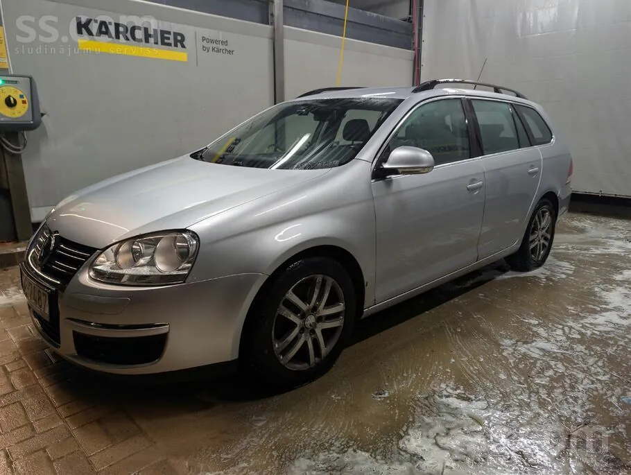 Volkswagen Golf 5 2010 photo 2