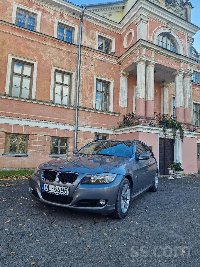 BMW 320 2009 photo 2