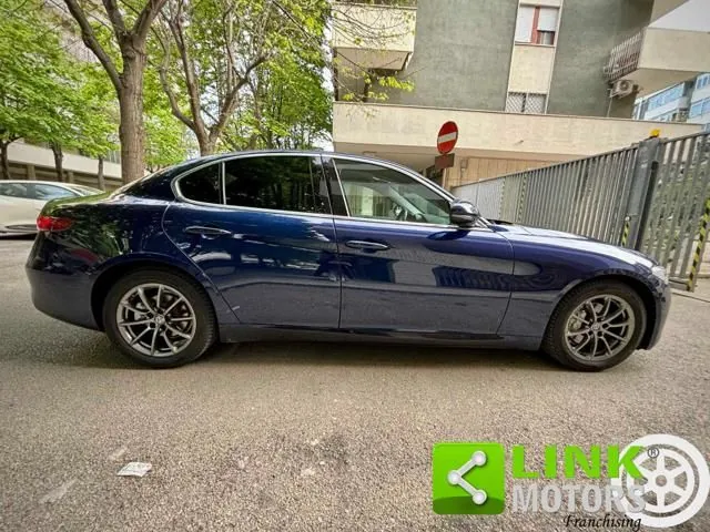 Alfa Romeo Giulia 2019 photo 5