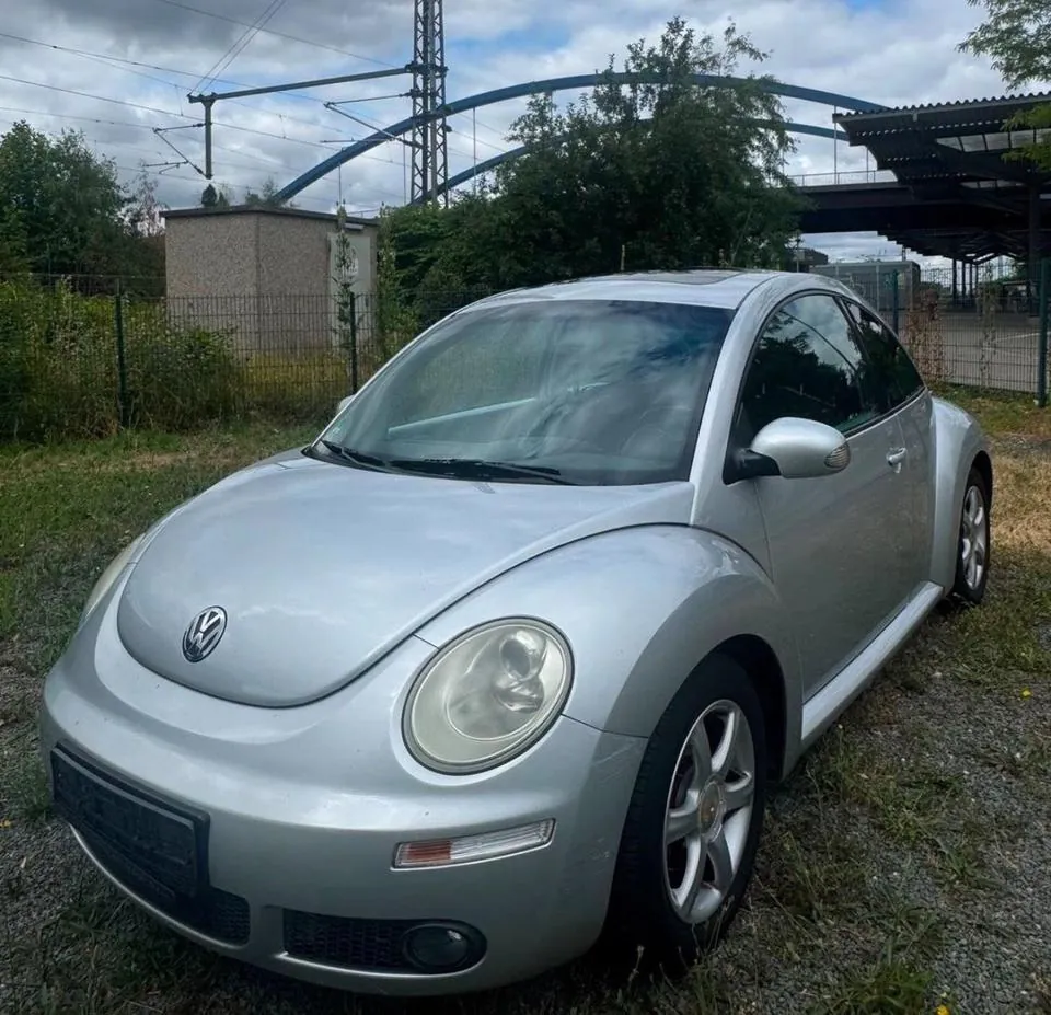 Volkswagen New Beetle