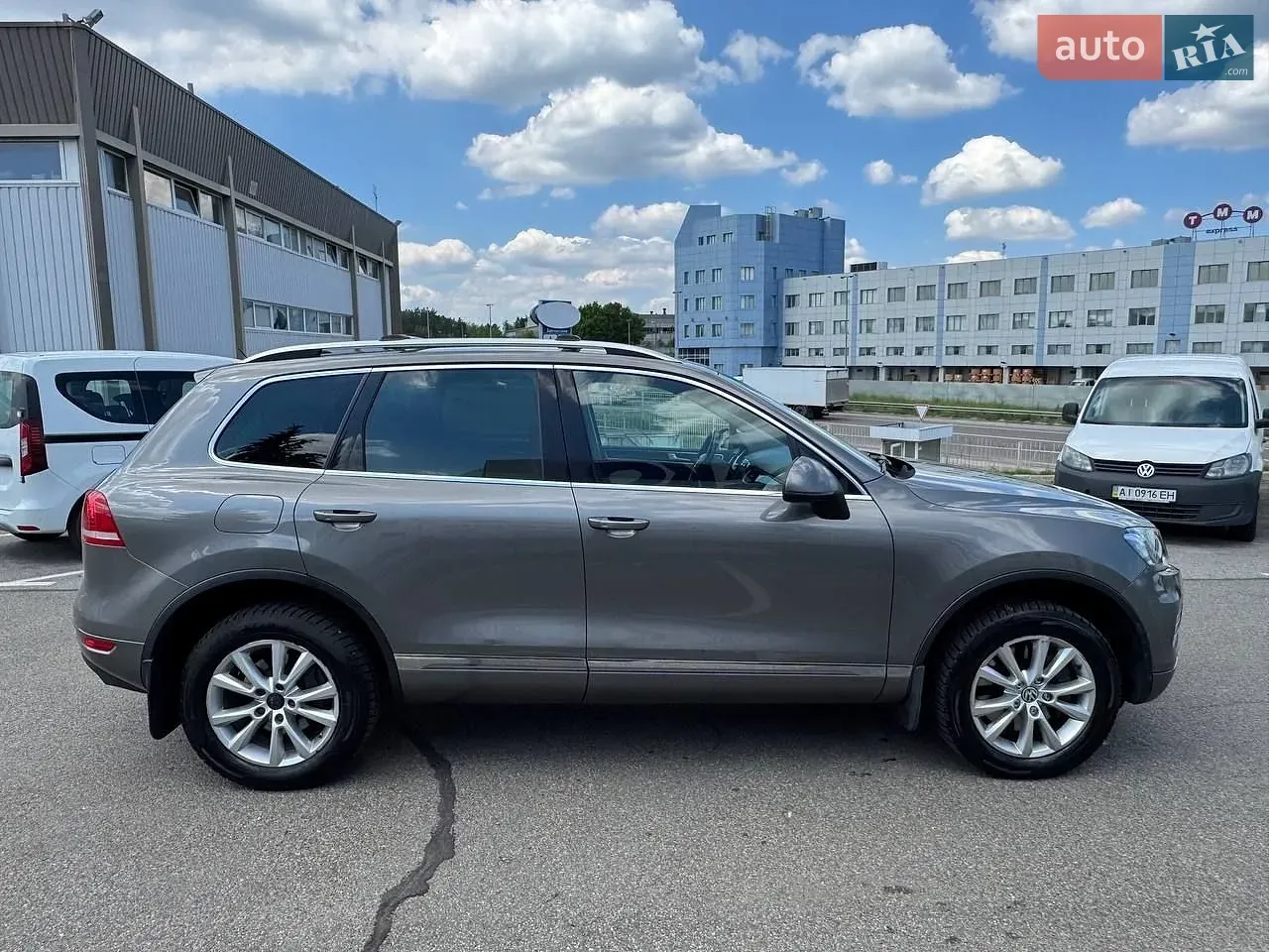 Volkswagen Touareg 2012 photo 4