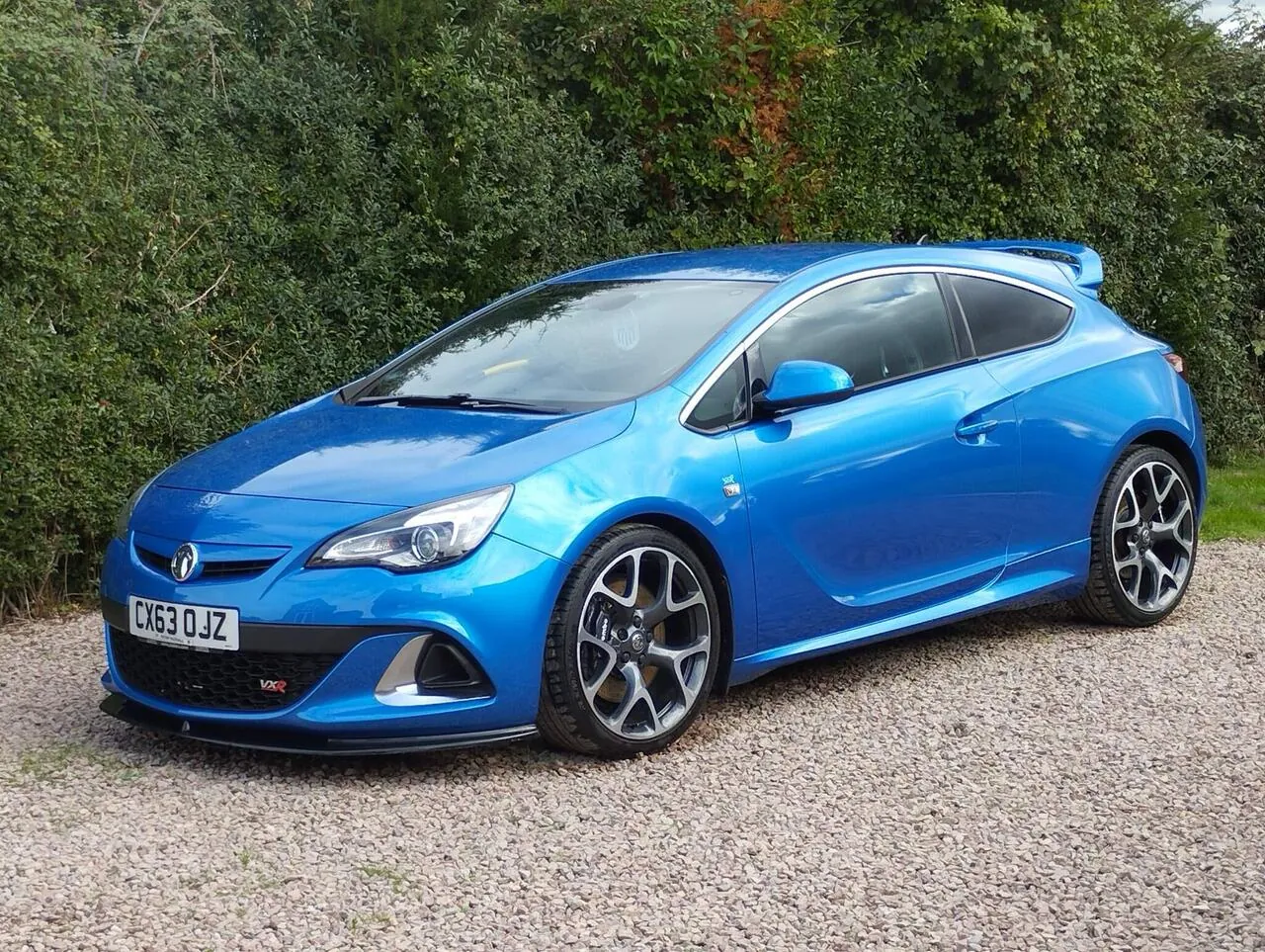 Vauxhall Astra Gtc 2013 photo 3