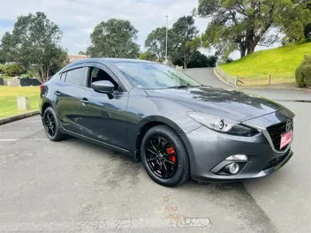 Mazda Axela 2015 photo 5