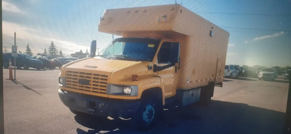 Chevrolet Kodiak 2003 photo 2