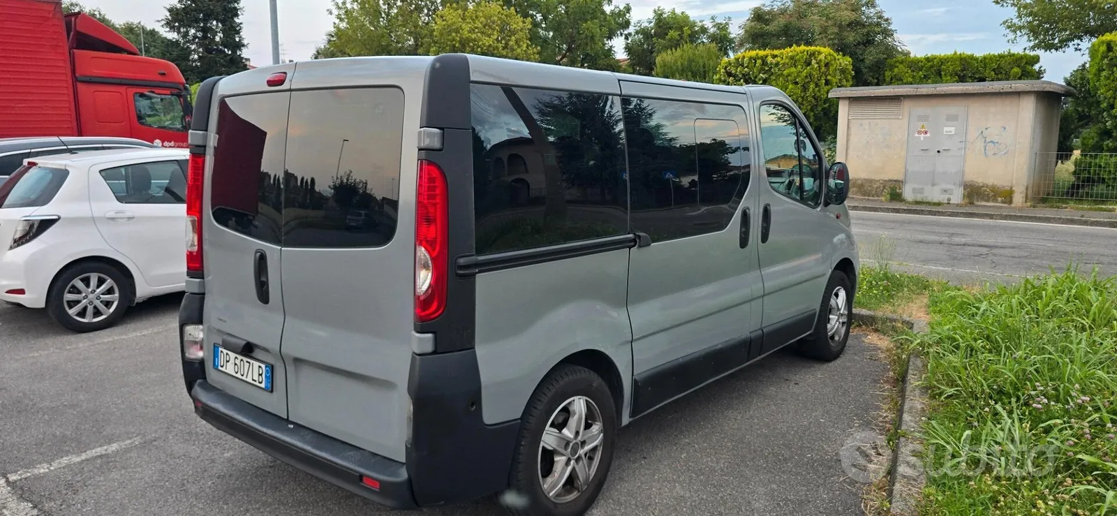 Opel Vivaro 2008 photo 3