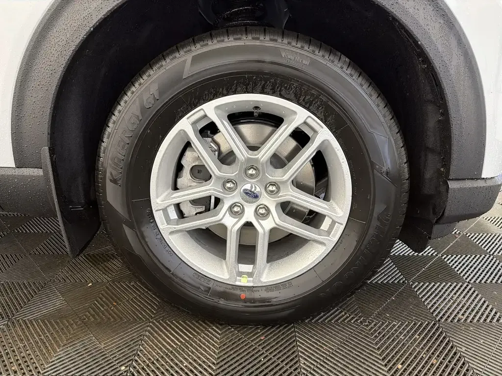 Ford Explorer 2027 photo 4