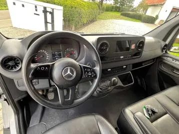 Mercedes-Benz Sprinter 2022 photo 2