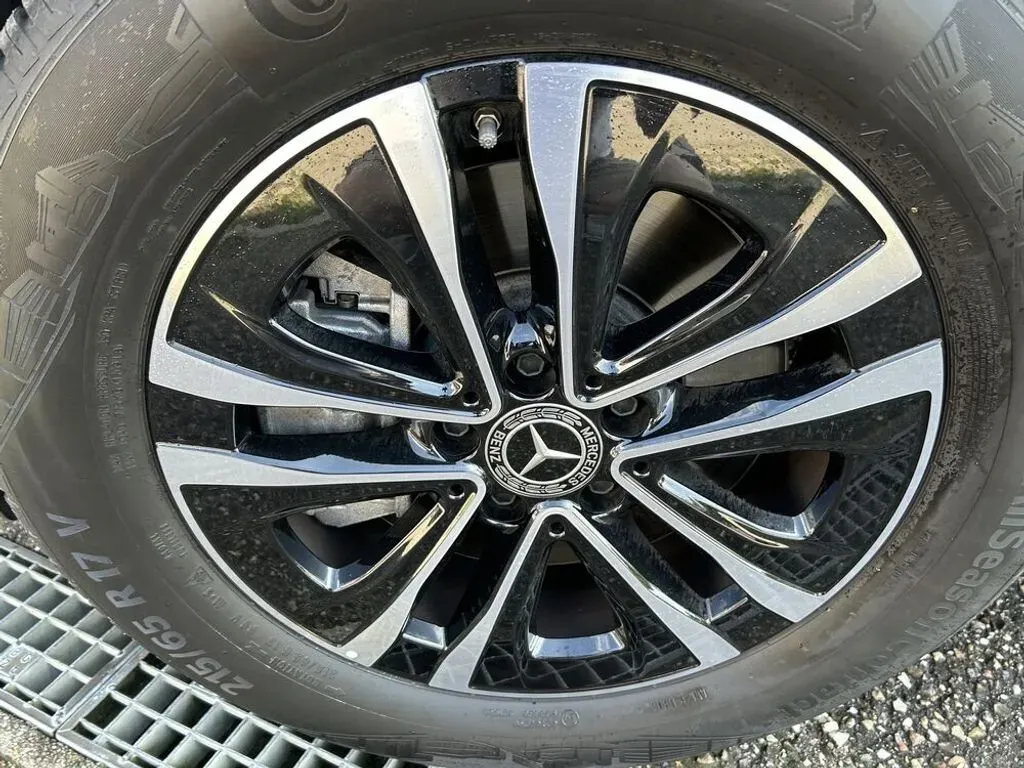 Mercedes-Benz Glb 2023 photo 3