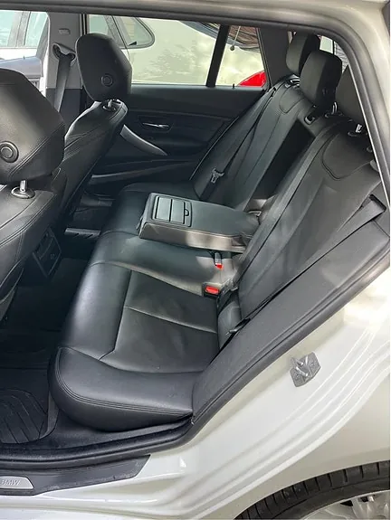 BMW 320 2016 photo 3