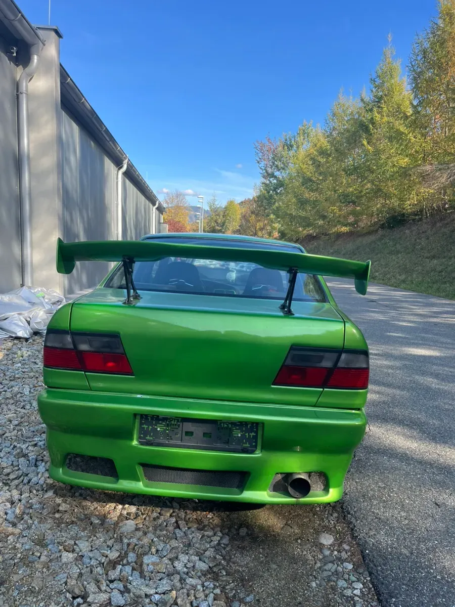 Nissan Primera 1996 photo 3
