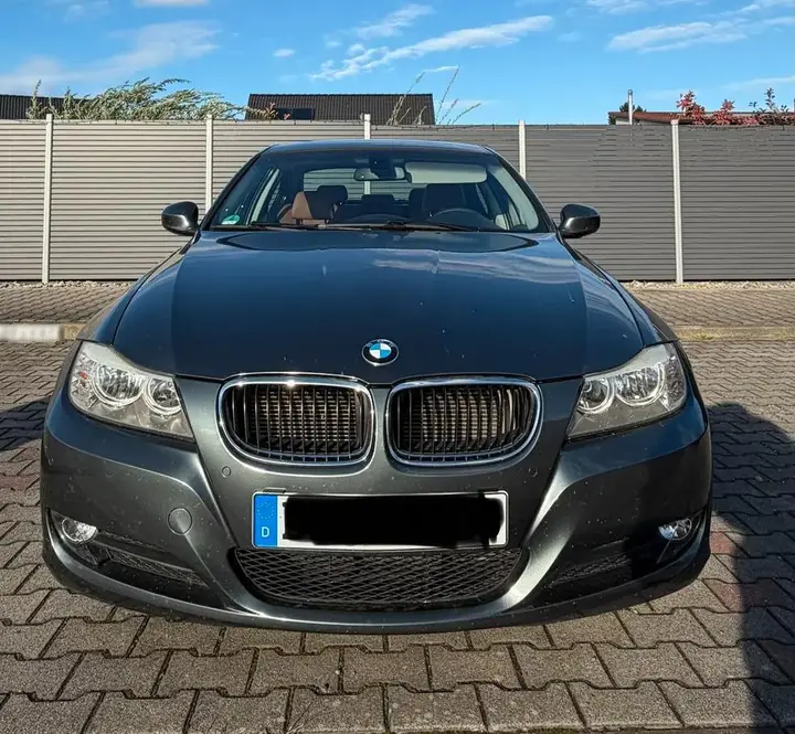 BMW 318I