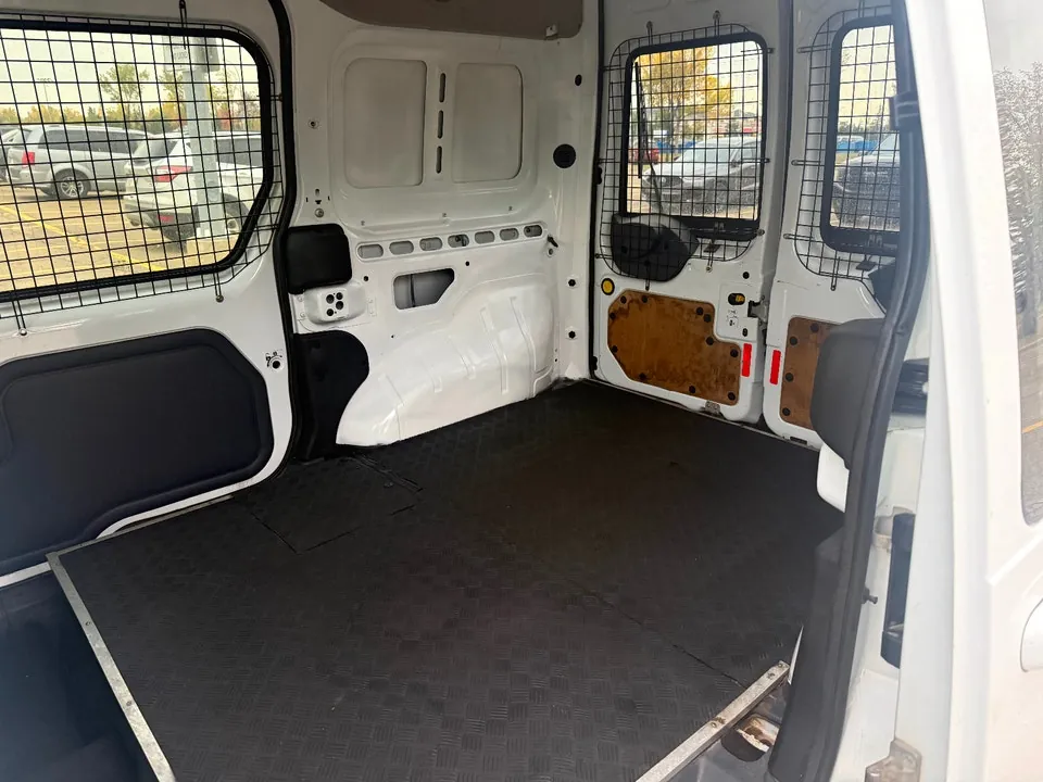 Ford Transit Connect 2011 photo 3