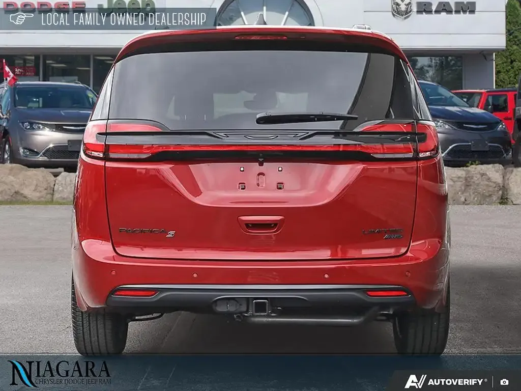 Chrysler Pacifica 2027 photo 5