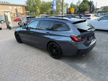BMW 3 Series 2021 photo 3