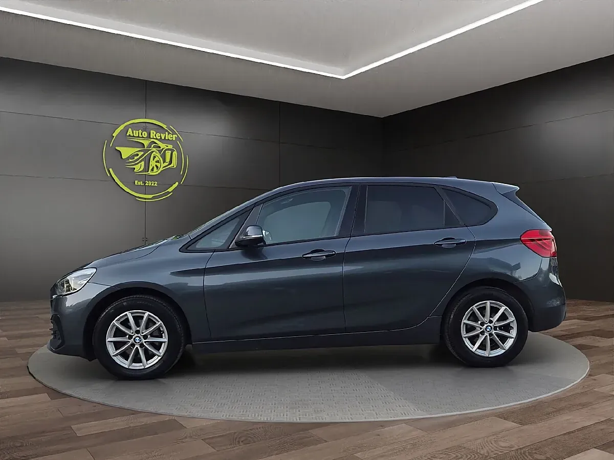 BMW 2 Series 2021 photo 2