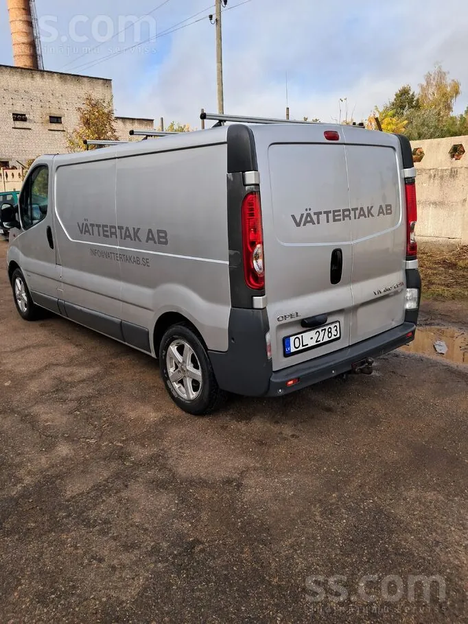 Opel Vivaro 2013 photo 4