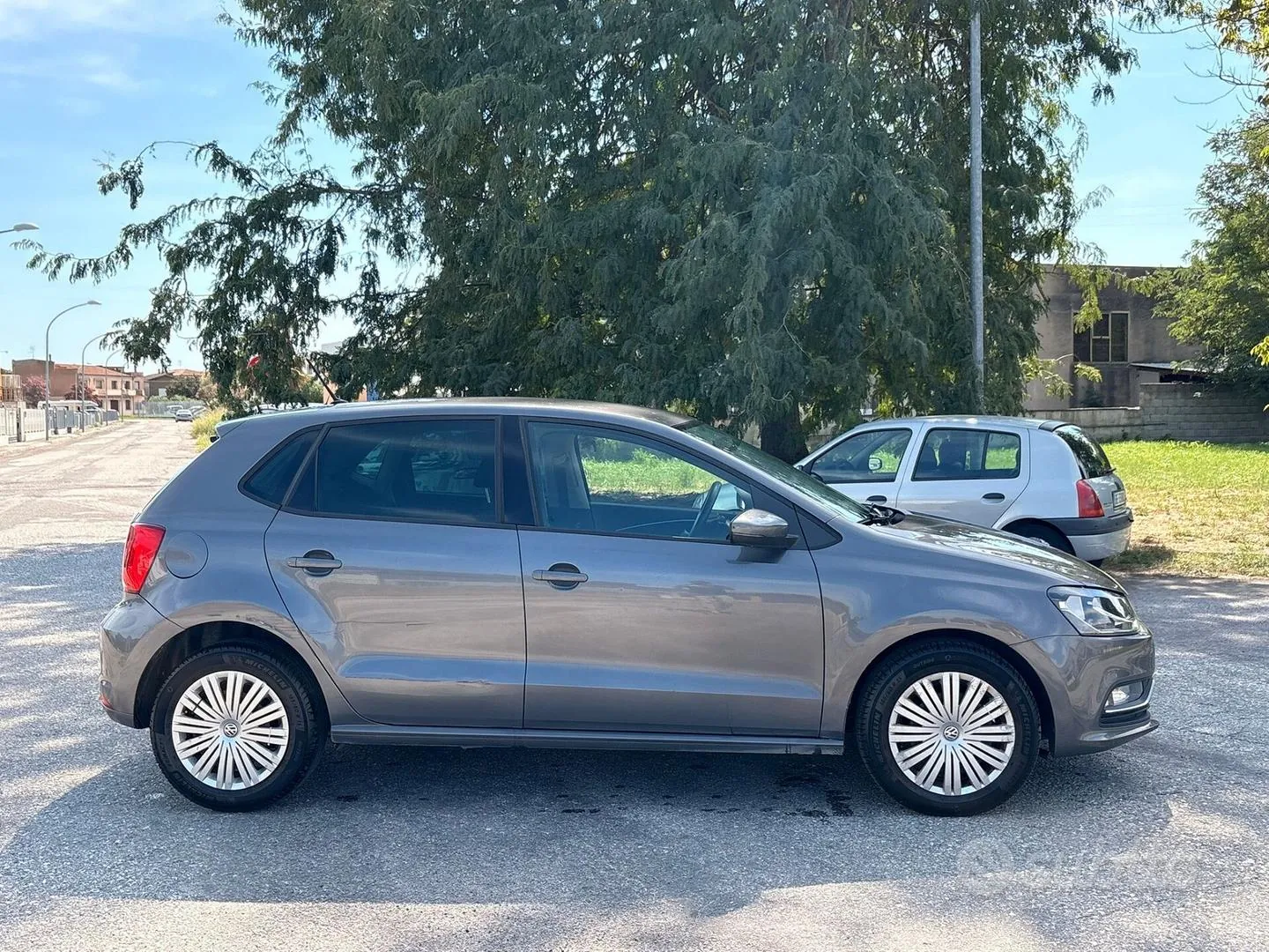 Volkswagen Polo 2015 photo 4