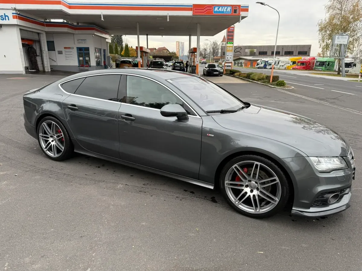 Audi A7 2011 photo 3