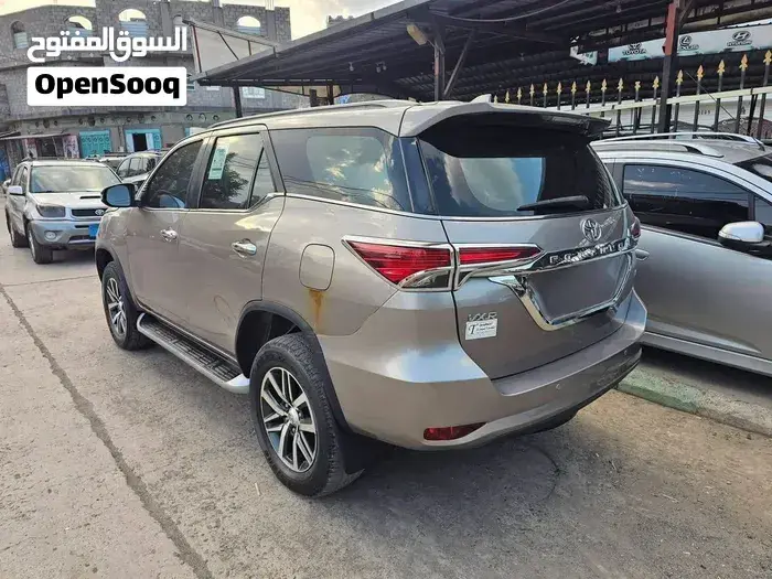 Toyota Fortuner 2020 photo 4