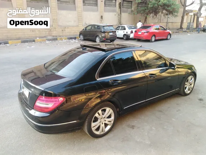 Mercedes-Benz C-Class 2010 photo 2