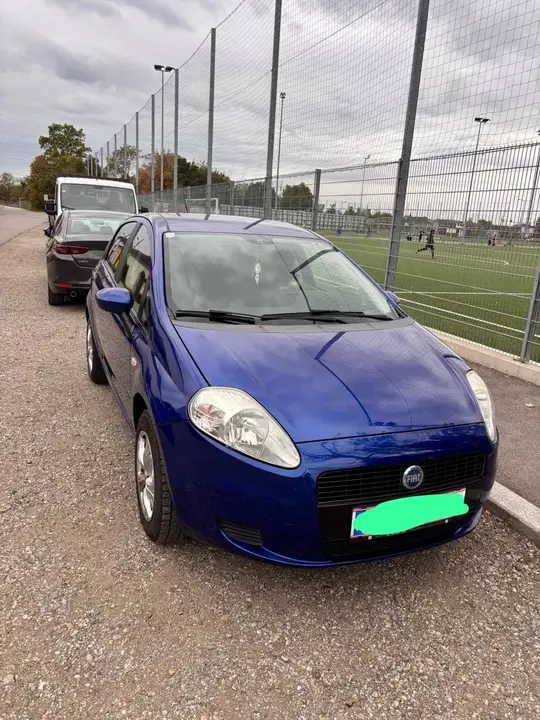 Fiat Grande Punto 2006 photo 2