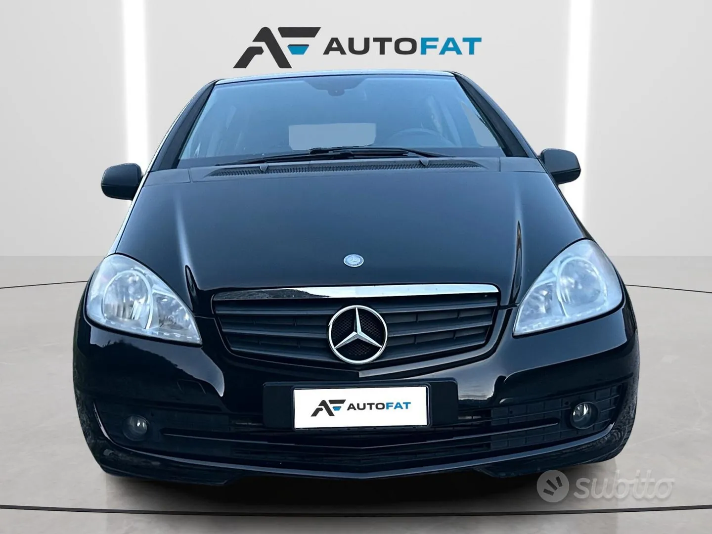 Mercedes-Benz A 160 2011 photo 2