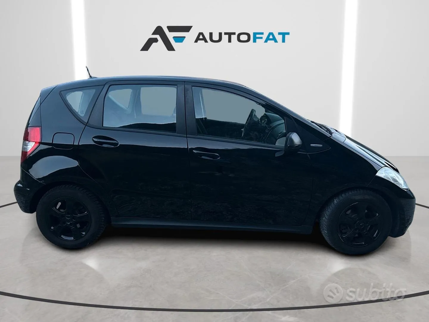 Mercedes-Benz A 160 2011 photo 4