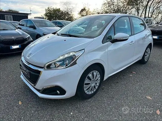 Peugeot 208 2019 photo 4